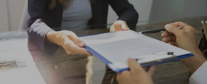 échange entre un client et un consultant énergie