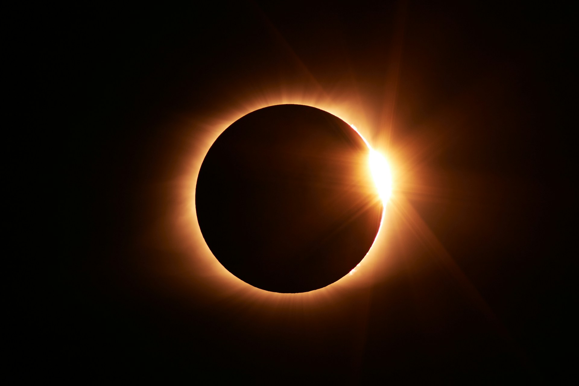 Éclipse du 12 août 2026 : le système électrique en alerte
